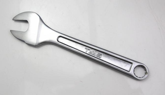 Hand Wrench