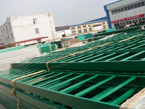 Recombination type cable tray