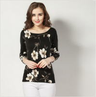 Lady's 3/4 sleeve print sweater