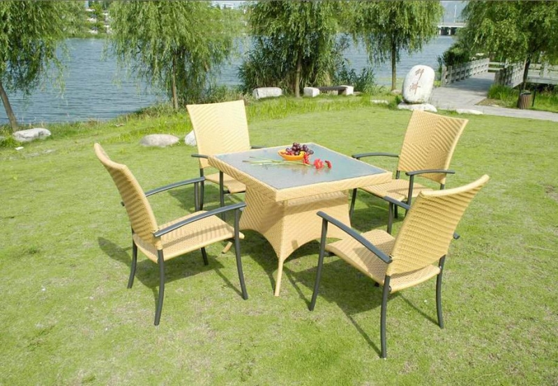 Rattan Dining Set (AK1002)