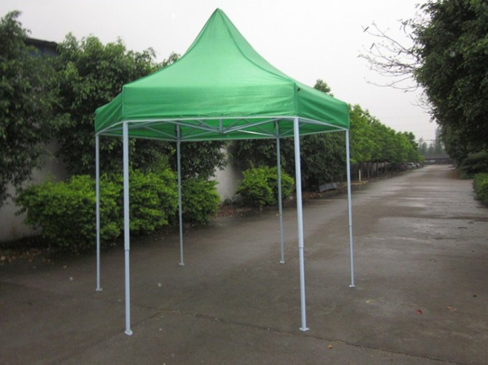 Folding tents