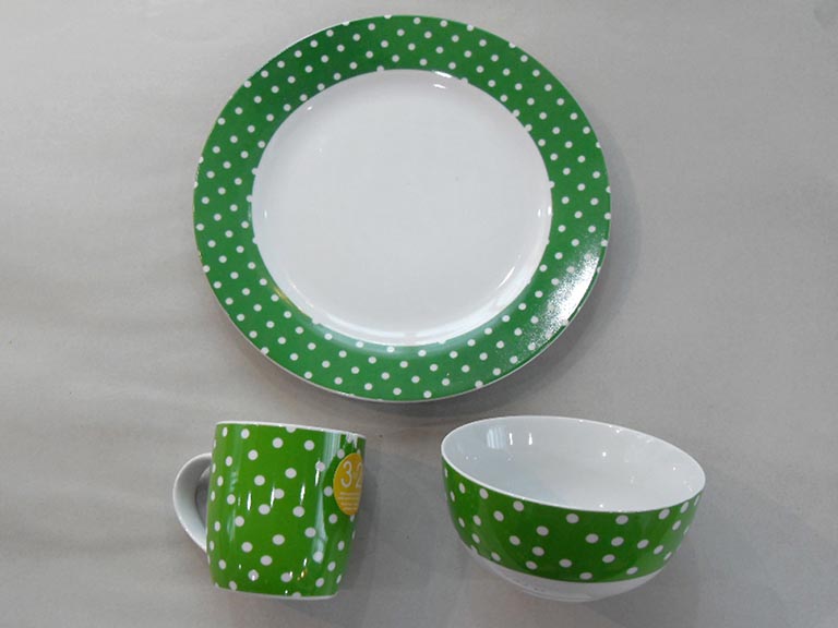 Dinnerware Sets